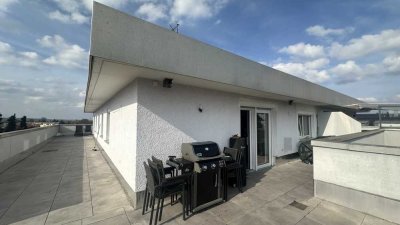 Penthouse mit traumhafter Terrasse - hochwertig saniert!
