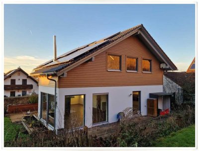 Geräumiges neuwertiges EFH auf 1.593 m² großem Grundstück in Ortsrandlage von Weng, Fahrenzhausen