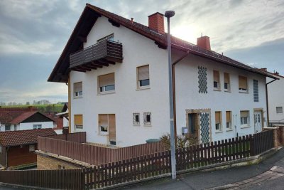 Schöne Doppelhaushälfte mit viel Potenzial in zentraler Lage in Bad Zwesten