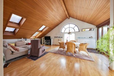 3,5 Zimmer-DG-Wohnung mit 104qm DIN/110qm Grundfläche in Stuttgart-Untertürkheim