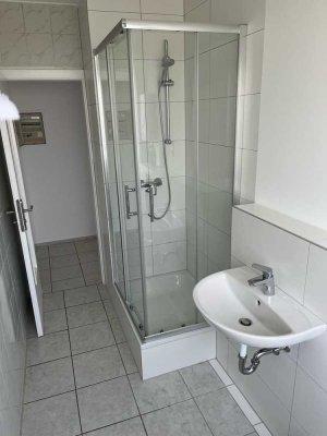 Erstbezug nach Sanierung mit Balkon: Stilvolle 3-Zimmer-Wohnung in Eltville am Rhein