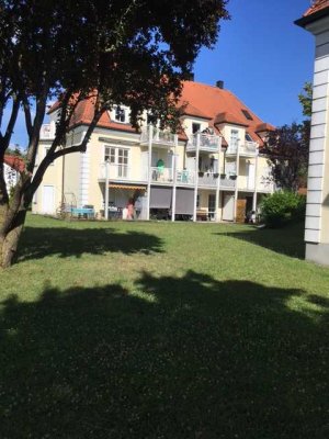 Gepflegte Wohnung mit Terrasse und Garten, frei!