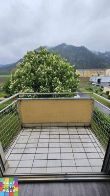 CHARMANTE SINGLE WOHNUNG MIT BALKON!