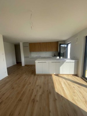 Barrierefreie 4,5-Zimmer Erdgeschosswohnung mit eigenem Garten in Wassertrüdingen
