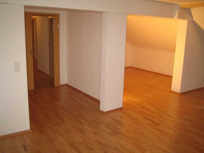 3 Zi-Dachgeschoß-Wohnung in Fellbach-Oeffingen