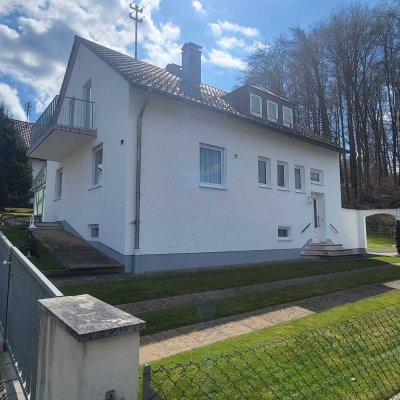 Supertolles und sehr gepflegtes Mehrfamilienhaus mit 2 Wohnungen in sehr schöner und ruhiger Lage!