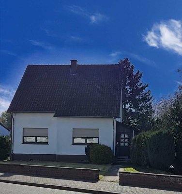 Schönes Einfamilienhaus auf tollem Grundstück