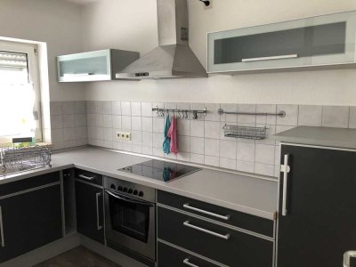 Vermiete 2-Zimmer-Wohnung in zentraler und ruhiger Lage (Sackgasse) 5-Fuß-Minuten zur ZEISS