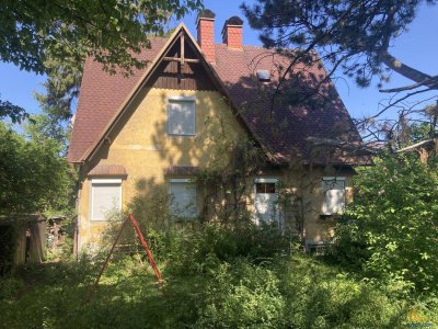 Vollsanierungsbedürftiges Einfamilienhaus in idyllischer Ruhelage