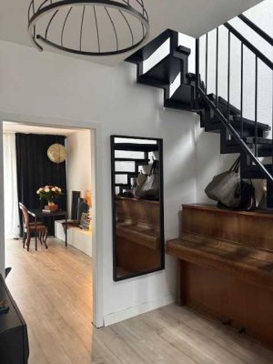 *Provisionsfrei*: Stilvolle 2,5-Zimmer-Maisonette-Wohnung