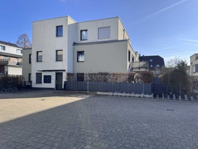 Hochwertige und charmante Erdgeschosswohnung mit Garten.