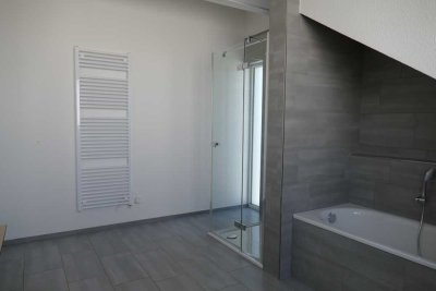 Helles Penthouse mit großzügiger Dachterrasse, hochwertige Ausstattung, in ruhiger Best Lage