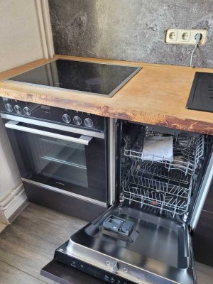2,5 Zimmer mit vollständiger Einbauküche