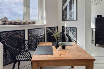 Modernisierte 2-Zimmer-Wohnung mit Westbalkon und Aufzug