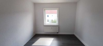 Charmante Wohnung mit Badewanne, Laminat und zentraler Lage – jetzt einziehen