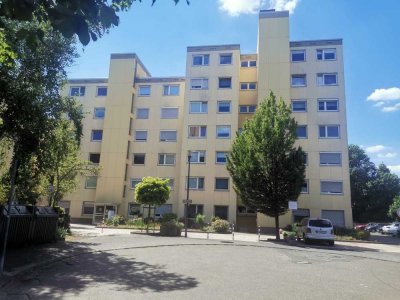 Exklusive 4-Zimmer-Wohnung mit Loggia und EBK in Köln Urbach