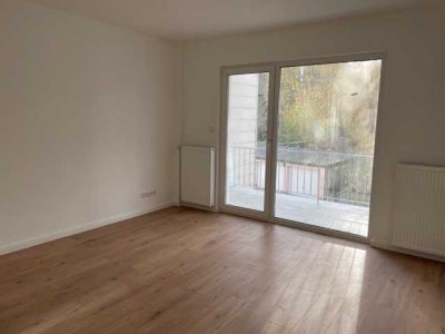 Geschmackvolle sanierte 2-Raum-Wohnung mit Sonnenbalkon