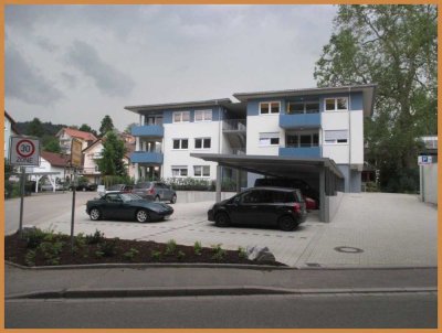 Wunderschöne, moderne und zentral gelegene 3-Zimmer-Wohnung in Zell a. H. ab Aug. 2024 zu vermieten