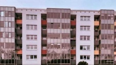 Freie Wohnung mit Fahrstuhl (4. OG)