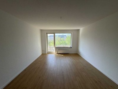 Frisch renovierte 2-Zimmerwohnung mit separater Küche und Balkon - WE10