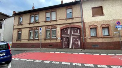 Charmante 2 - Zimmerwohnung mit Balkon in zentraler Lage von Neu-isenburg