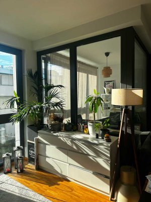Helle 2-Zimmer-Wohnung im Neubau – Wintergarten, EBK & Tiefgarage
