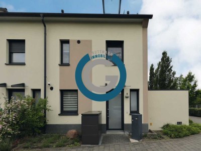 MODERNES HAUS MIT GARTEN IM GRÜNEN - PKW-STELLPLATZ & GUTE ANBINDUNG - BEFRISTET BIS 5/2030
