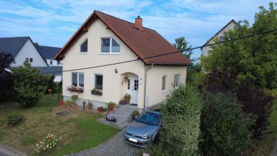 Licht, Raum und Stil – Familienfreundliches Zuhause mit vielen Extras