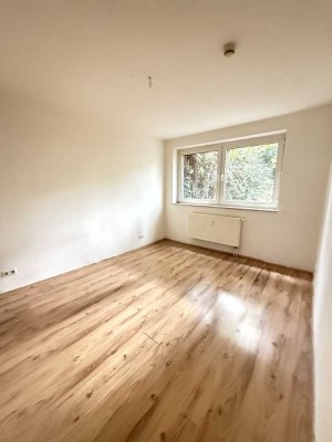 Geräumige, zentrale 1,5 Zimmer Erdgeschoss Wohnung