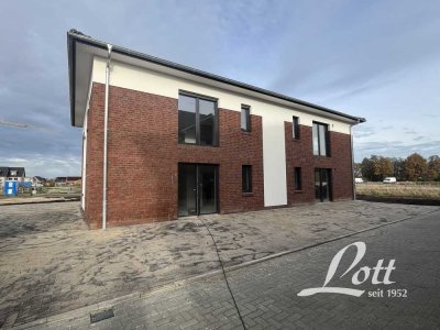 **Neubau ! Erdgeschosswohnung mit Terrasse - Neubaugebiet!**
