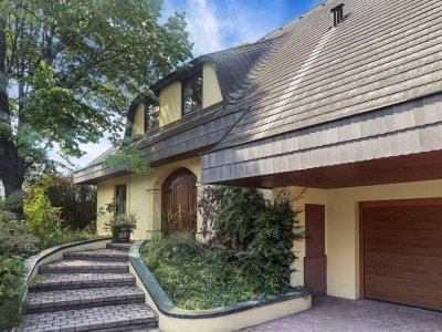 Einzigartige Villa mit Pool &amp; Gartenparadies in Bestlage von Achau