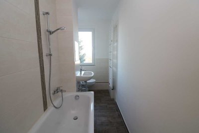 Richtig eingeseift...moderne 3-RW mit Wanne & Balkon!!!