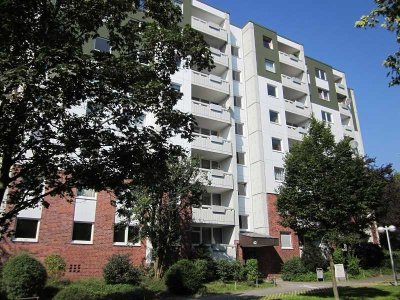 Komfortable 4-Zimmer-Familienwohnung mit kleinem Balkon in ruhiger, grüner Lage!
