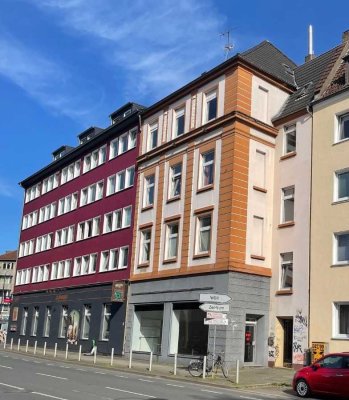 *** Rarität: Mehrfamilienhaus in gutem Zustand im beliebten Kreuzviertel ***