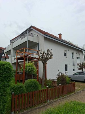 Sonnige3-Zimmer-Dachgeschosswohnug in Bad Oyenhausen