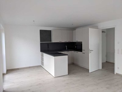 Helle Neubau 2-Zimmer-Wohnung mit offener Küche und Süd-Ost Balkon