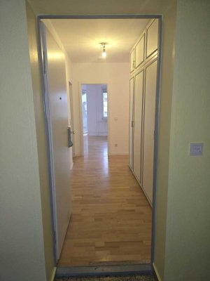 Helle 2-Zimmer Wohnung mit Balkon im 6. OG in Berlin-Buckow