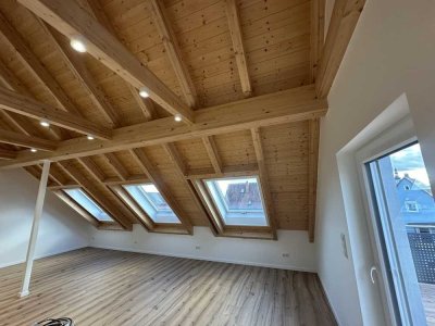 REDUCED ! Ohne Provision ! 3 Zimmer DG  Wohnung+ Erstbezug + Lift + Garage + Keller ++++