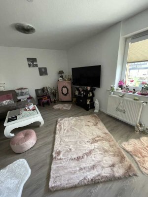 Neuwertige Single-Wohnung mit eineinhalb Zimmern und Balkon in Oberhausen-Osterfeld Ost