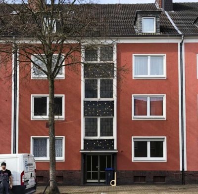 Schöne 96 qm Wohnung mit Einbauküche