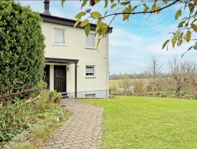 Großzügiges Reihenendhaus in Maintal-Dörnigheim - Mainlage mit Garten und Garage