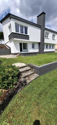 Attraktive 3-Zimmer-Erdgeschosswohnung mit Terasse und großem Garten in Hahnstätten