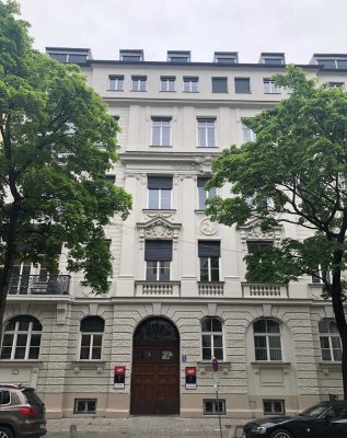 Elegante 3-Zimmer-Altbauwohnung in bevorzugter Lage