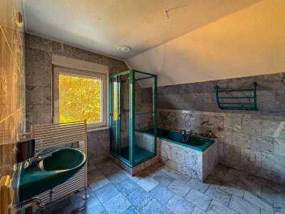 Perfektes Zweifamilienhaus in schöner und ruhiger Lage