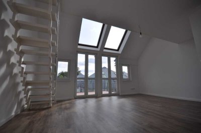 ++Kapitalanlage++ Lichtdurchflutete 2-Raum Wohnung mit schönem Balkon und Tiefgaragen Stellplatz