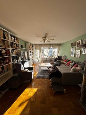 2 Zimmer - Balkon - gepflegt - Erdgeschoss