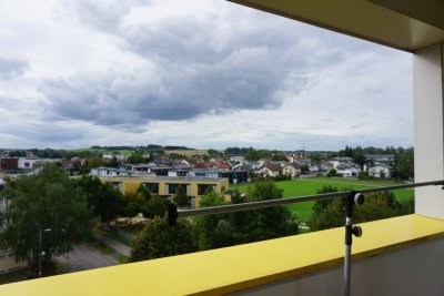 Großzügiges Platzangebot - 4-Zimmer-Wohnung mit Balkon und Einzelgarage
