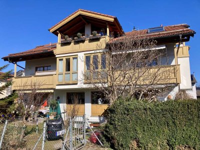 +++Rarität -  Großzügige  4 Zimmer Dachgeschosswohnung mit tollem Bergblick, in bester Lage+++