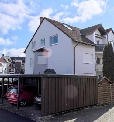 Großzügige, modernisierte 4-Zimmer-Maisonette-Wohnung mit Balkon, Carport und Kellerraum in Unna-Kö