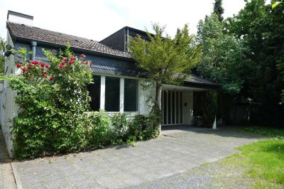 4,5 Zi EFH, 225 m² WFl. auf 1794 m² Gartengrundstück in Korschenbroich-Herrenshoff.